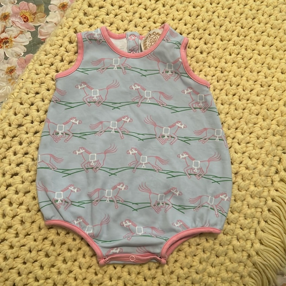 T.B.B.C. Horse Racing print Bubble 12-18 months